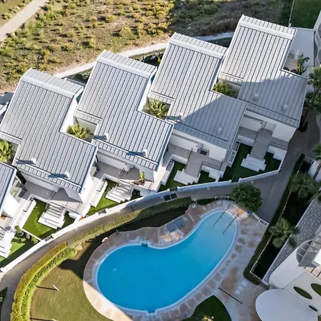 Vivi Homes - Huracan, Private Pool, Sea View, Terrace 푸엔히롤라