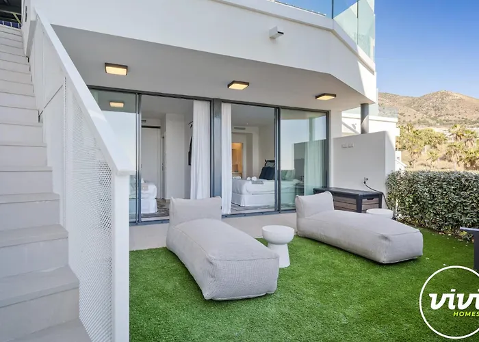 Villa Vivi Homes - Huracan, Private Pool, Sea View, Terrace Fuengirola