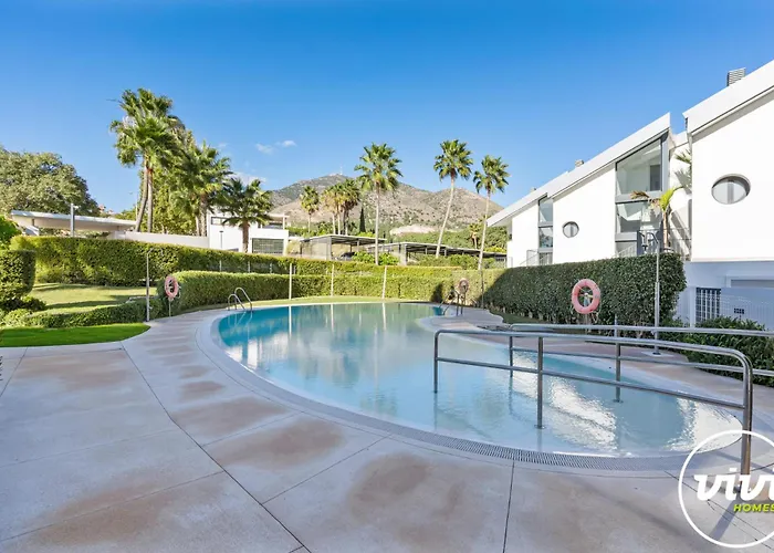 Vivi Homes - Huracan, Private Pool, Sea View, Terrace Villa *